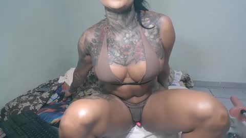 ink brunette online show from 10/05/25, 06:28