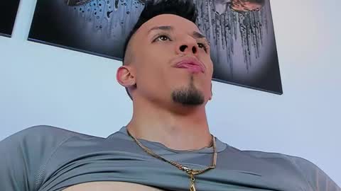 Snapshot of inkangelo chatting on 09/29/25, 05:01 ANGELO online show from 09/29/25, 05:01