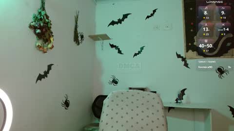 Snapshot of inked_val chatting on 10/23/25, 03:00 Valerie online show from 10/23/25, 03:00