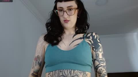 Snapshot of inked_val chatting on 04/11/26, 04:11 Valerie online show from 04/11/26, 04:11
