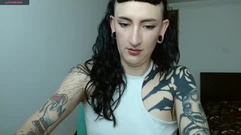 Snapshot of inked_val chatting on 04/18/26, 03:49 Valerie online show from 04/18/26, 03:49