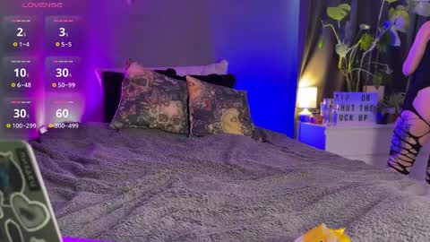 Xenia online show from 05/11/26, 12:00