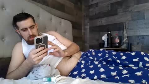 Snapshot of inmybackyard chatting on 02/10/26, 04:00 InMyBackyard online show from 02/10/26, 04:00