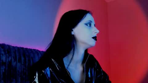 Venera  online show from 10/18/25, 04:19