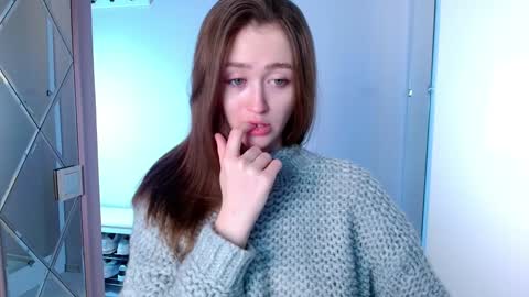 Lina online show from 01/24/25, 01:36