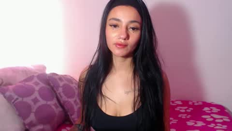 Abril online show from 11/26/25, 08:43