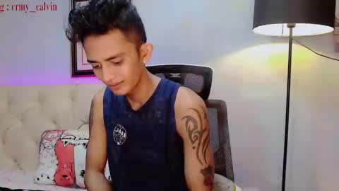 Snapshot of innocent_twinkxx chatting on 12/22/24, 11:41 calvin online show from 12/22/24, 11:41
