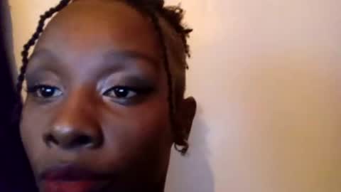 Snapshot of innocentcuteface chatting on 03/25/26, 08:37 Amber online show from 03/25/26, 08:37