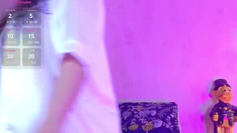 Snapshot of innocenthazel chatting on 01/17/26, 02:49 innocenthazel online show from 01/17/26, 02:49