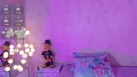 Snapshot of innocenthazel chatting on 02/12/26, 02:50 innocenthazel online show from 02/12/26, 02:50