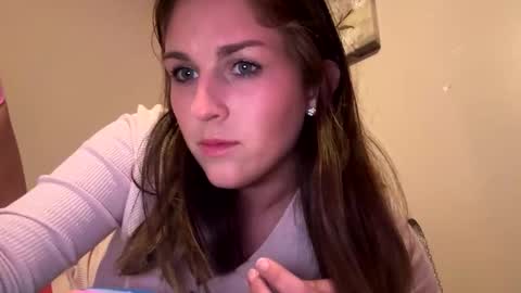 innocentlilsarah online show from 10/16/25, 03:18