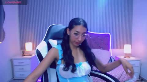 Snapshot of inocent_luna chatting on 05/30/26, 11:13 Luna moon online show from 05/30/26, 11:13