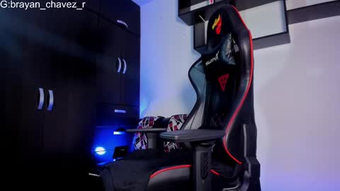 Brayan Chavez online show from 02/19/25, 08:12