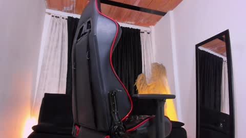 Brayan Chavez online show from 04/28/26, 01:59
