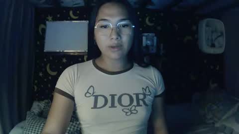 Snapshot of insulting_whoreifica chatting on 03/01/26, 07:10 MAXINE online show from 03/01/26, 07:10