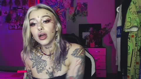 Insunnity666 online show from 12/29/24, 03:13