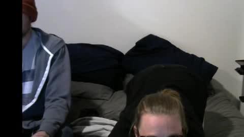 Snapshot of intcouple24 chatting on 10/18/25, 09:54 intcouple24 online show from 10/18/25, 09:54