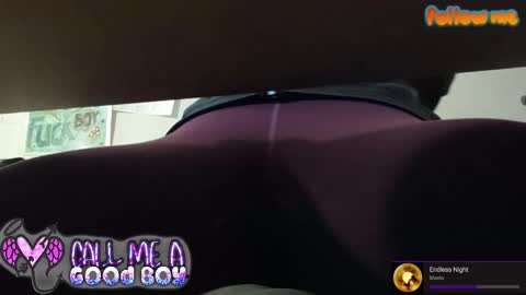 Snapshot of intentkitten chatting on 01/06/26, 04:49 Reigning Leo online show from 01/06/26, 04:49