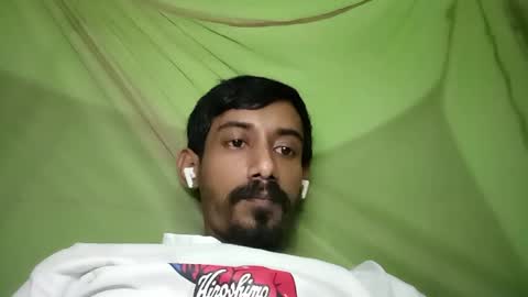 interne8famous online show from 11/01/25, 01:46