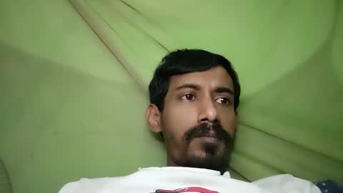 interne8famous online show from 11/02/25, 05:54