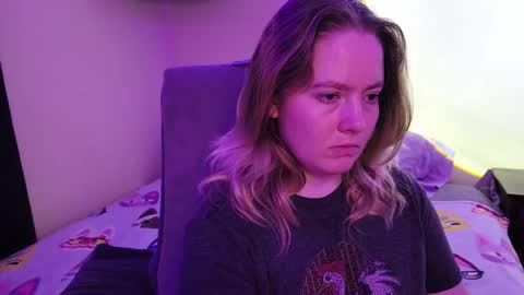 Snapshot of internetfairy_xo chatting on 01/17/26, 03:22 Faye online show from 01/17/26, 03:22