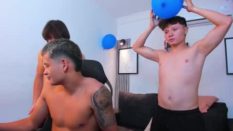 Snapshot of interracial_wallen chatting on 09/18/25, 02:35 Damian Sam Jack Daniel and James online show from 09/18/25, 02:35