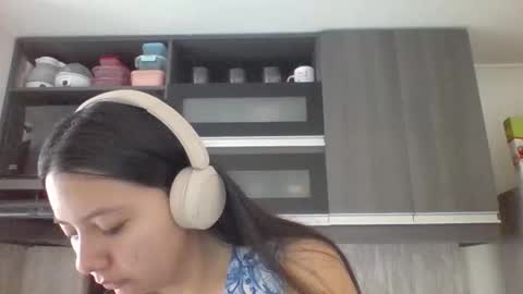 Iris 3 online show from 10/17/25, 01:25