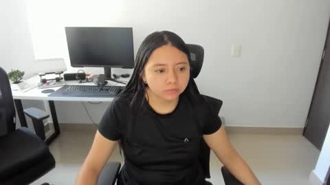 Iris 3 online show from 05/12/26, 02:14