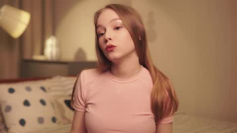 Avie online show from 03/04/26, 07:53