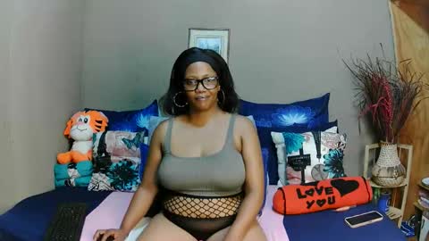 boniswa caroline online show from 03/21/26, 01:21