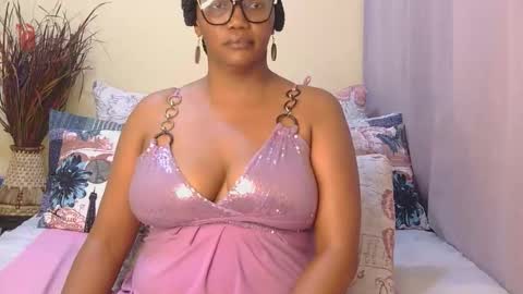 boniswa caroline online show from 05/17/26, 03:08