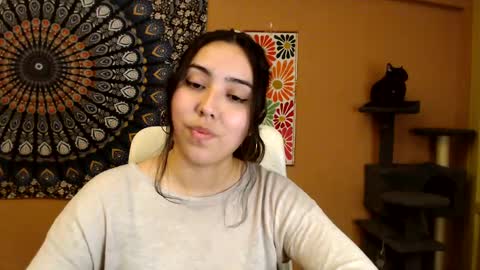 Snapshot of intimatetales chatting on 02/13/25, 05:44 Africa online show from 02/13/25, 05:44