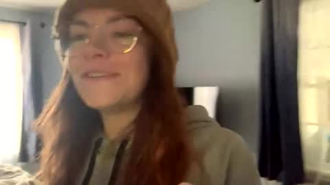 Snapshot of intothewoodswego chatting on 11/10/25, 01:32 IntoTheWoodsWeGo online show from 11/10/25, 01:32