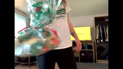 Snapshot of intothewoodswego chatting on 11/27/25, 08:22 IntoTheWoodsWeGo online show from 11/27/25, 08:22