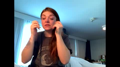 Snapshot of intothewoodswego chatting on 11/28/25, 02:53 IntoTheWoodsWeGo online show from 11/28/25, 02:53