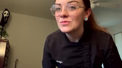 Snapshot of intothewoodswego chatting on 03/04/26, 09:43 IntoTheWoodsWeGo online show from 03/04/26, 09:43