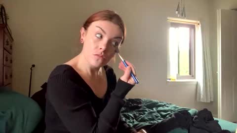 Snapshot of intothewoodswego chatting on 03/08/26, 03:49 IntoTheWoodsWeGo online show from 03/08/26, 03:49