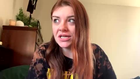 Snapshot of intothewoodswego chatting on 03/09/26, 01:04 IntoTheWoodsWeGo online show from 03/09/26, 01:04