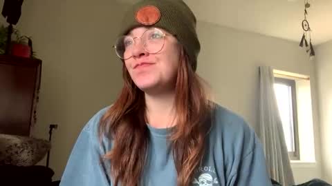 Snapshot of intothewoodswego chatting on 03/25/26, 03:40 IntoTheWoodsWeGo online show from 03/25/26, 03:40