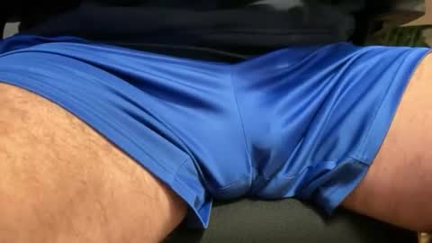 intressiert online show from 11/13/25, 05:23