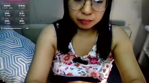 Snapshot of introvertshytype_2011 chatting on 02/12/25, 12:27 Introvertshytype 2011 online show from 02/12/25, 12:27