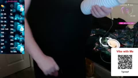 Snapshot of iowaman85 chatting on 10/08/25, 06:22 iowaman85 online show from 10/08/25, 06:22