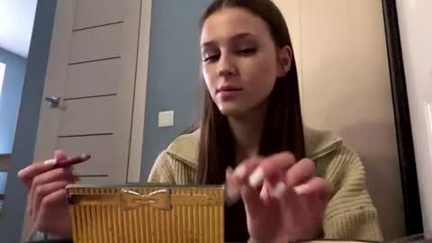 Dina online show from 12/19/25, 09:49