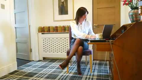 Snapshot of ireneadlerxd chatting on 04/15/26, 03:08 Irena Adler online show from 04/15/26, 03:08