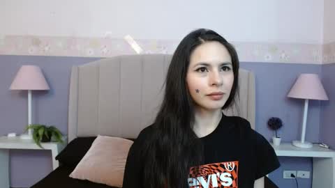 Snapshot of irenee_22 chatting on 05/06/26, 11:15 Irene online show from 05/06/26, 11:15
