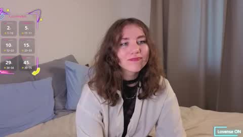 Maxin online show from 10/19/25, 01:01