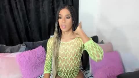 Irene Aguirre online show from 03/08/25, 11:28