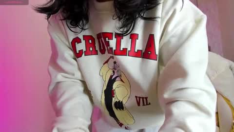 iris_77 online show from 11/20/25, 11:10