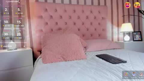 Iris  online show from 03/11/26, 02:01