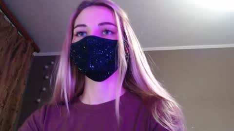 Lily online show from 10/22/25, 03:23